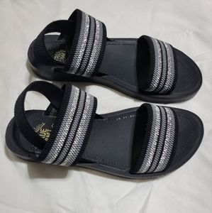 EUC True Craft size 7 women's sandals